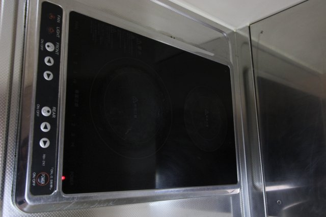 プチ・フルールの設備|ガラストップ電気コンロ　2口