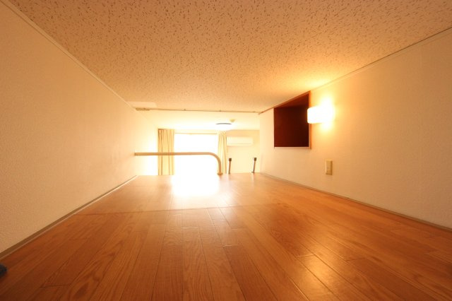 プチ・フルールのその他|ロフト（奥側から）