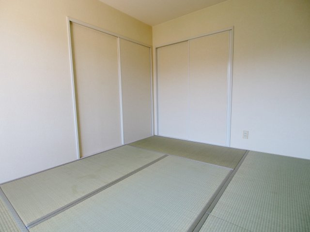 エクセル向井C棟の和室