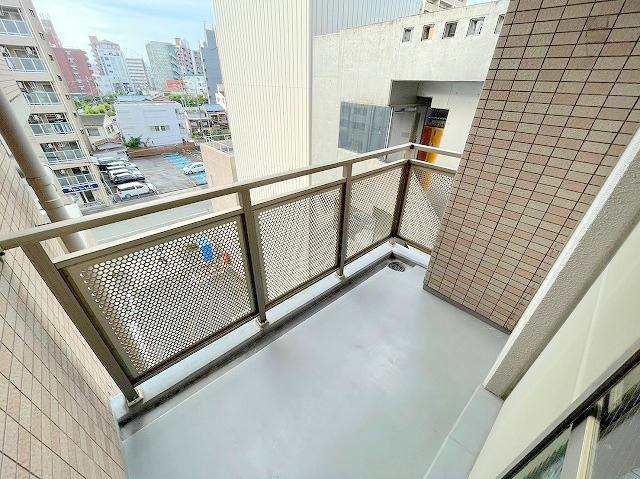 ウエストコート新大阪のバルコニー
