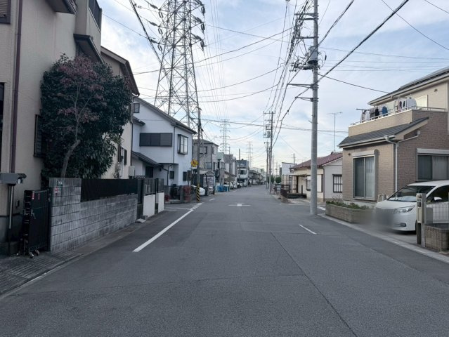 川口市本前川5期　新築一戸建て　1号棟の前面道路含む現地写真|前面道路含む現地写真です