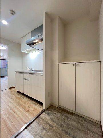 アモーレ本町 WESTの玄関|同マンション別部屋：参考写真