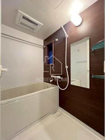 アモーレ本町 WESTの浴室|同マンション別部屋：参考写真