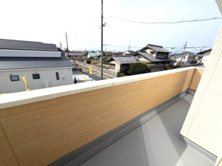 【バルコニー】 | 羽島市正木町新井新築建売全3棟！ゆとりの5LDK！南にお庭スペースあります♪広々WIC付き！ | 羽島市正木町新井新築建売全3棟！ゆとりの5LDK！南にお庭スペースあります♪広々WIC付き！
