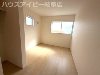【洋室】 | 羽島市正木町新井新築建売全3棟！ゆとりの5LDK！南にお庭スペースあります♪広々WIC付き！ | 羽島市正木町新井新築建売全3棟！ゆとりの5LDK！南にお庭スペースあります♪広々WIC付き！