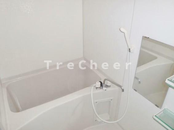 b'CASA OJI(ビーカーサ王子)の浴室