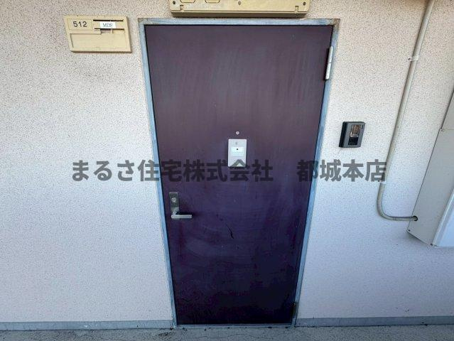 イーストウッドの玄関