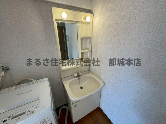 イーストウッドの独立洗面台