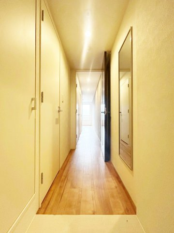 quador今池EASTの玄関