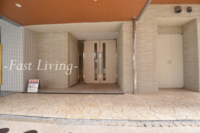 GROUND WELLの外観