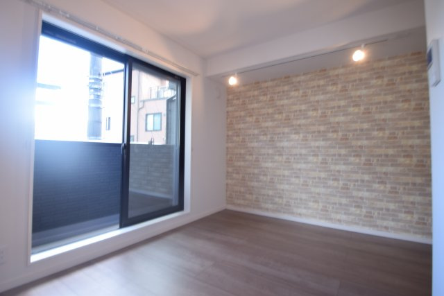 ベルメント船橋の寝室|オートロック付きです。