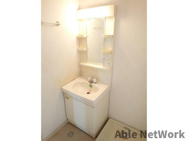 南部マンションの洗面所|独立洗面台