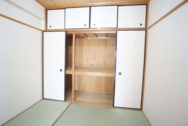 宝塚シャンテリーハイツの収納