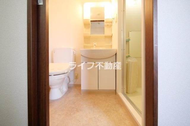 東小橋Ⅱ番館の洗面所|洗面所です