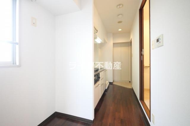 東小橋Ⅱ番館のキッチン|使いやすいキッチンです