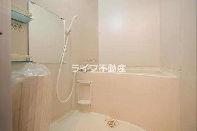 東小橋Ⅱ番館の浴室|日々の疲れを癒すお風呂付です