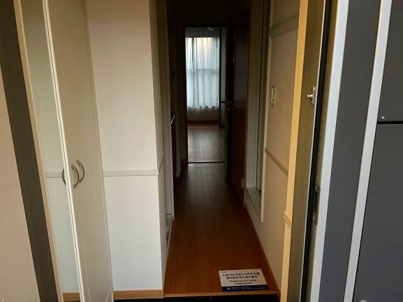 レオパレスＳＡＫＵＲＡⅡの玄関