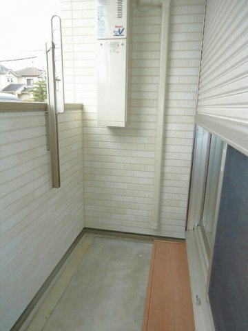 カーサパーチェのバルコニー|外からの目が気にならないバルコニーで洗濯物が干せます