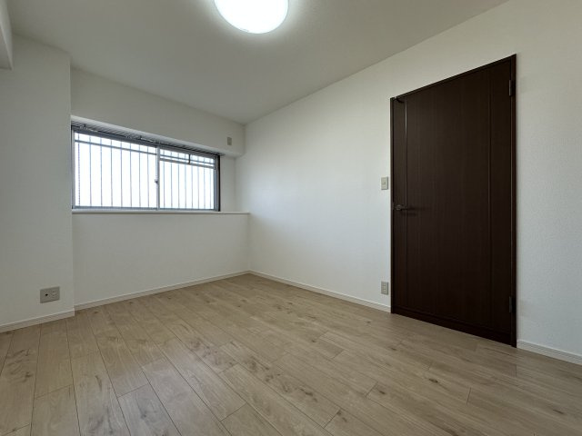 ライオンズマンション明石大久保第２の洋室