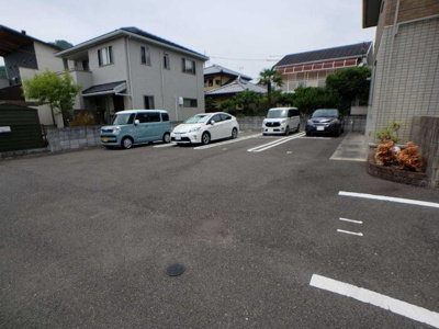 【駐車場】 | メゾン・メルベーユ