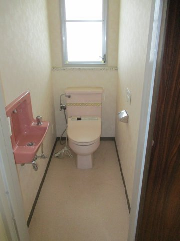 山口市矢原の店付住宅のトイレ