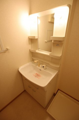 【独立洗面台】 | イノセントコートA棟