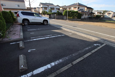 【駐車場】 | イノセントコートA棟