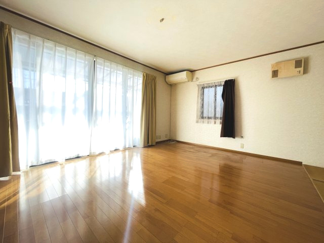 【居間・リビング】 | 深谷市天神町　中古戸建