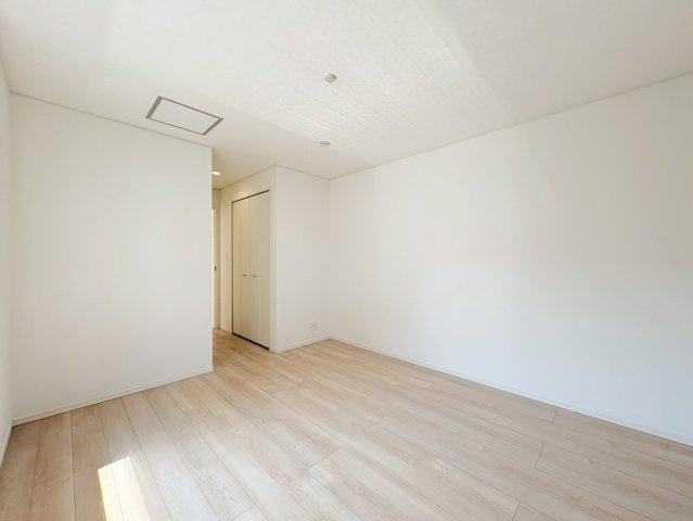 鶴ヶ島市中新田　新築分譲　東武越生線『一本松駅』徒歩2分　【新町小学区】の洋室