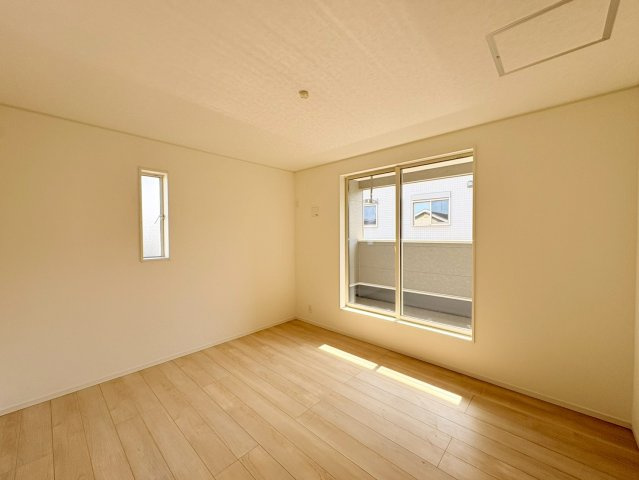 鶴ヶ島市中新田　新築分譲　東武越生線『一本松駅』徒歩2分　【新町小学区】の洋室