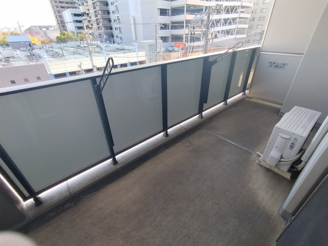 レーベン検見川浜GRANVARDIのバルコニー