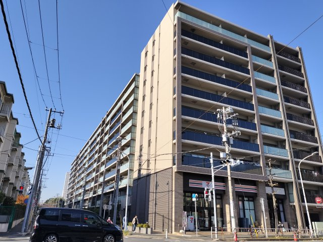 レーベン検見川浜GRANVARDIの外観