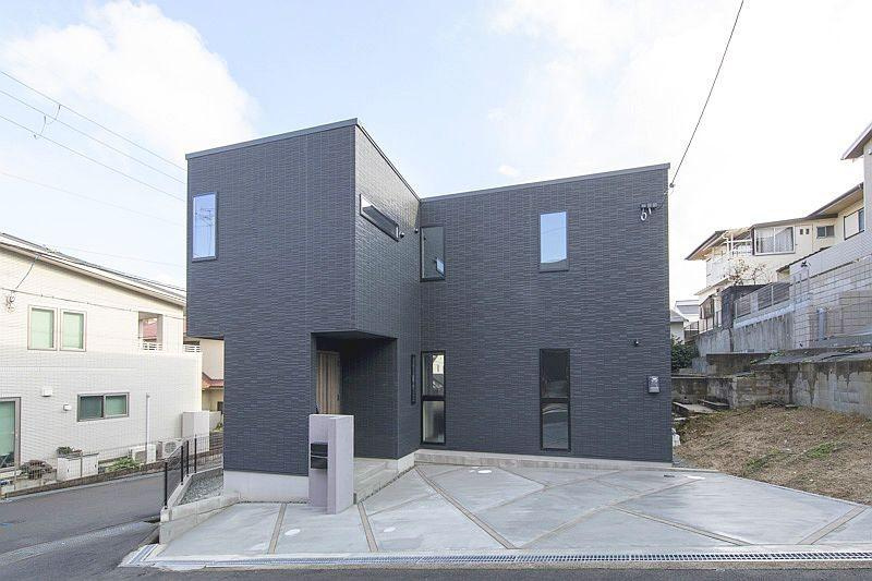 茨木市北春日丘2丁目　新築戸建の外観|おしゃれな外観です