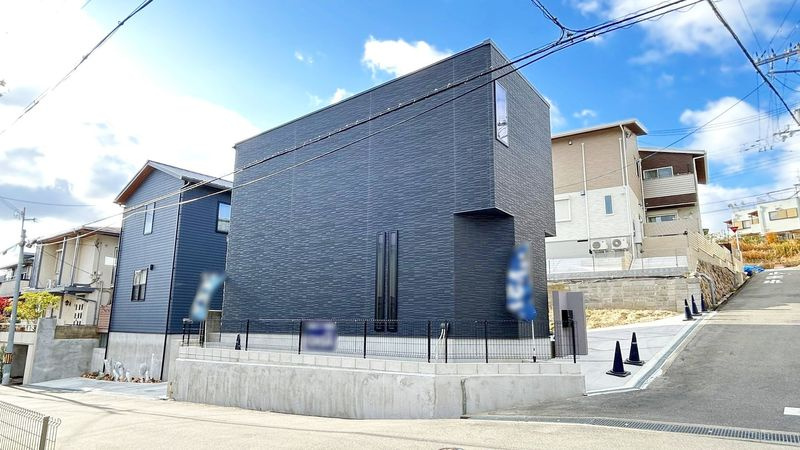 茨木市北春日丘2丁目　新築戸建の外観|物件の外観です