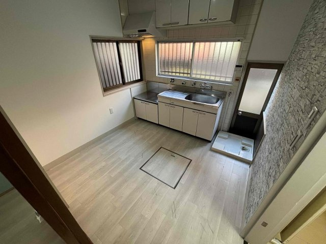 垂水区塩屋町3丁目12-50戸建の居間・リビング