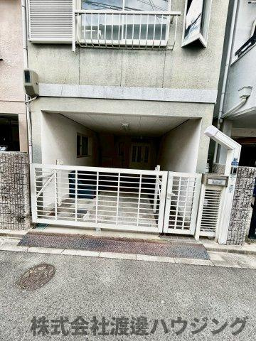 平野屋一戸建の駐車場