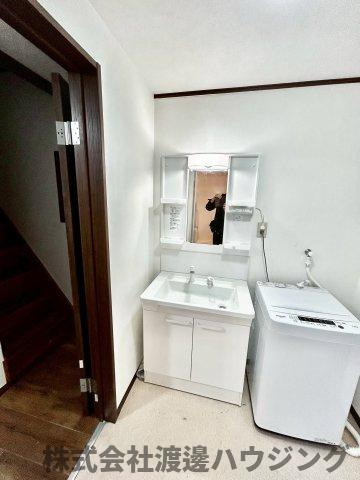 平野屋一戸建の洗面所