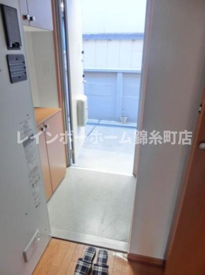 カイ・コーポの玄関