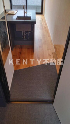 【玄関】 | ｔｒｉａｓ５３１ | 明るい玄関です