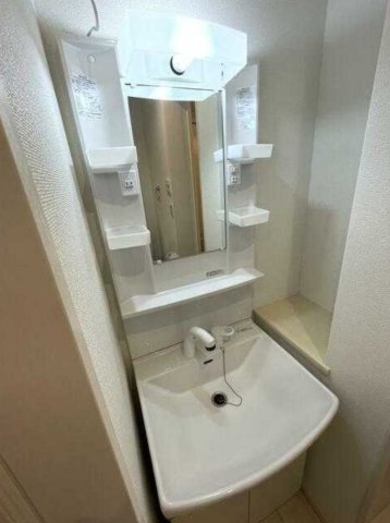 【MELDIA竹ノ塚】東京都足立区1棟売りアパート「劣化対策等級3級」「満室稼働中」「築5年」の独立洗面台