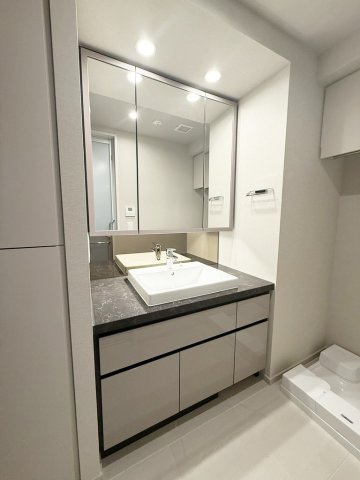 アトラス麻布十番の洗面所