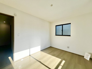 【洋室】 | 杭全７丁目　新築一戸建