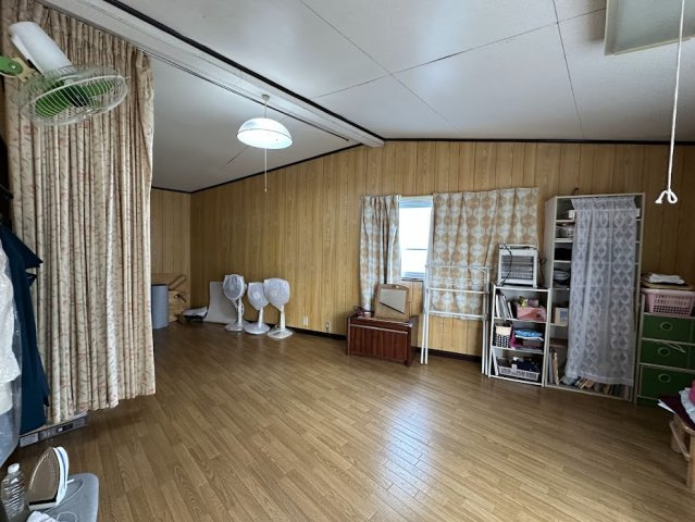 中古平屋住宅　洞の洋室