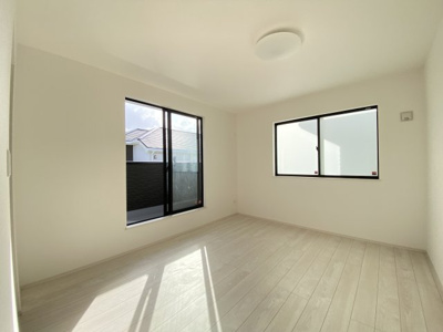 【洋室】 | 与那原町与那原（全4棟） | ※同仕様写真です