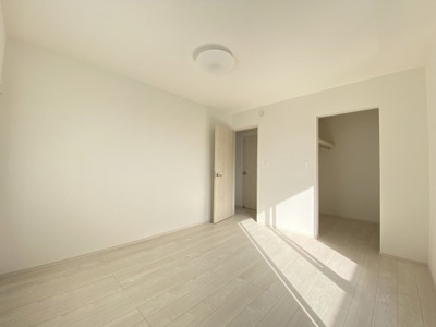 【洋室】 | 与那原町与那原（全4棟） | ※同仕様写真です