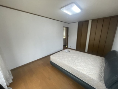 【寝室】 | 南大泉1丁目戸建て | 写真の小物・家具はつきません。