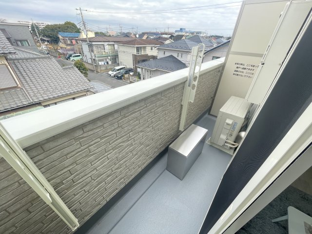 子犬と春風のダイアリーのバルコニー