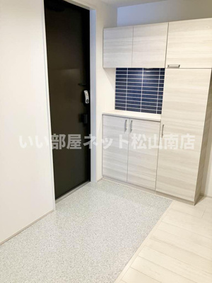 【玄関】 | ルポ　マノワール