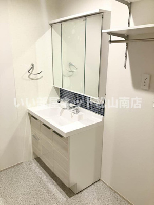 【洗面所】 | ルポ　マノワール