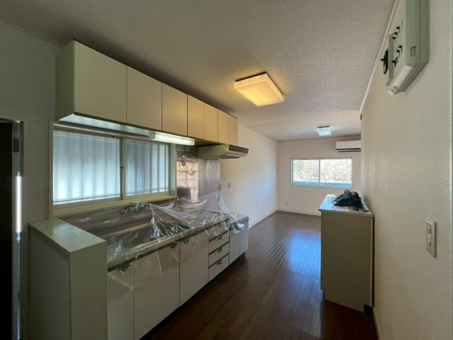 デファンス関根B棟のロビー